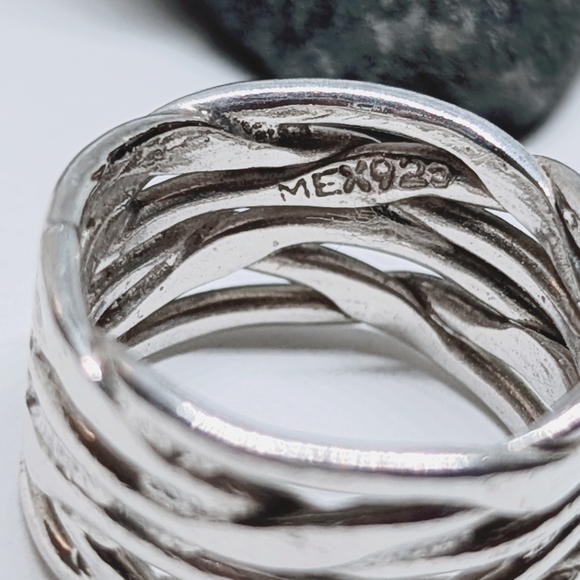 Vintage Sterling Silver Artisan Hammered Wrap Ring Stamped 925 Mexico - Picture 3 of 7